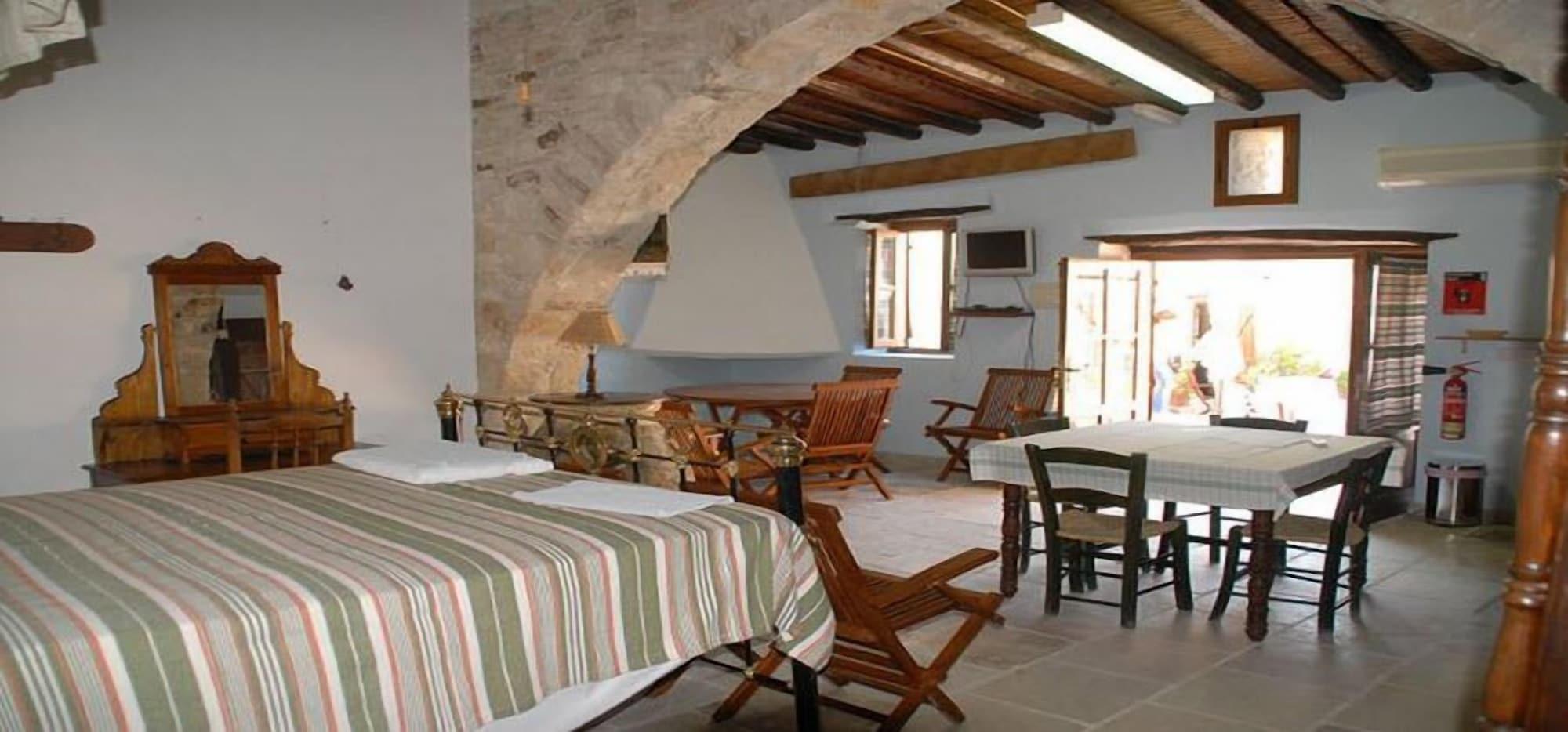 Traditional Village Houses Skarinou Exterior foto