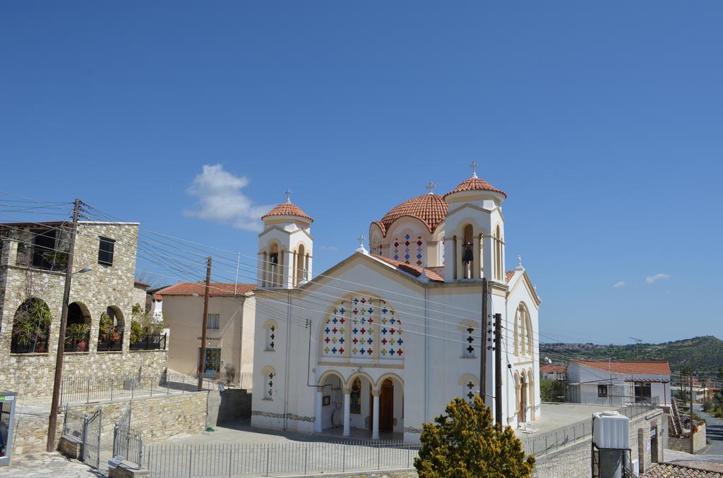 Traditional Village Houses Skarinou Exterior foto
