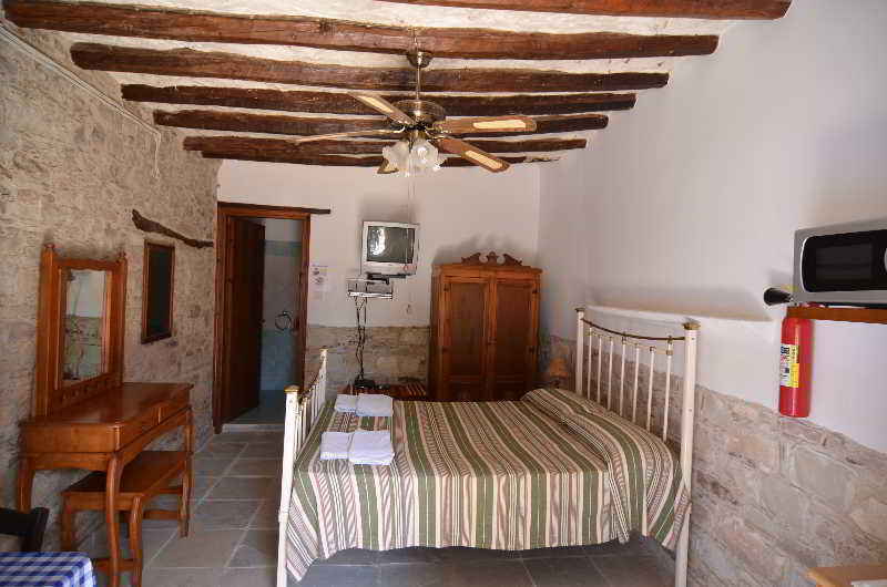 Traditional Village Houses Skarinou Exterior foto