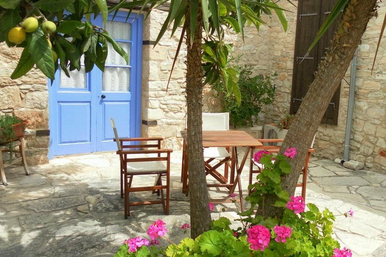 Traditional Village Houses Skarinou Exterior foto